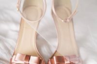 15 copper heeled sandals with accurate bows