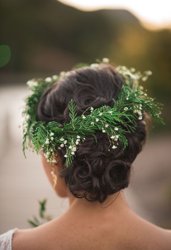 evergreen boho flower crown is a great idea