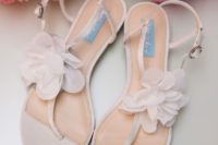 22 neutral suede wedding sandals with fabric flowers