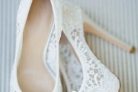 29 white lace peep toe shoes with toecap bows