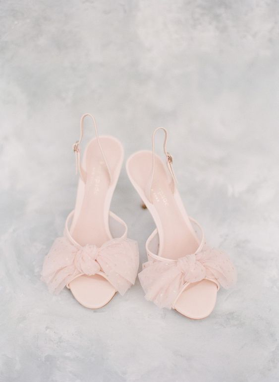 blush wedding slingbacks with bows and ankle straps are a cool solution for a spring or summer outfit