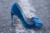 06 blue velvet bow heels for something blue