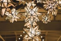 10 3D large star-shaped lamps with chains will give an atmosphere to the venue