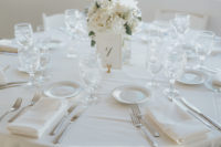 10 Simple and elegant table decor with white florals, dishes and fabrics