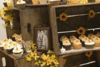 20 wooden crates for displaying food and desserts, with seasonal flowers and photos