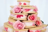 24 vanilla rose ice cream sandwich wedding cake with fresh roses