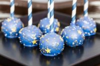 34 blue and gold starry night pops for desserts