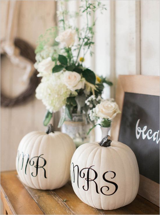 white pumpkins with Mr and Mrs monograms is a cool and sweet decoration for DIY