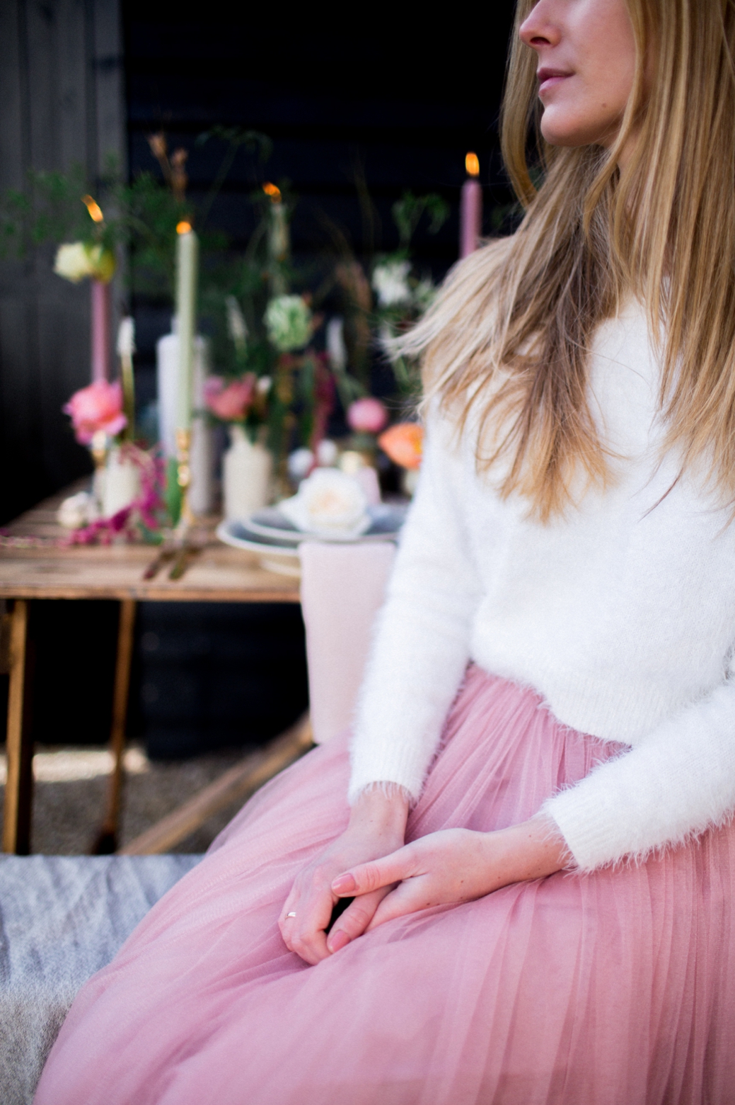 The first bridal look was with a pink maxi skirt and a white angora sweater, which is a sweet and girlish casual combo