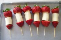 21 strawberry and banan fruit platter will be a nice idea for any bachelorette