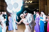 30 lit up white wedding balloons for stunning pics – no need for a bouquet
