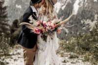 01 This wild and free-spirited elopement shoot took place in the Italian Dolomites and it’s totally amazing