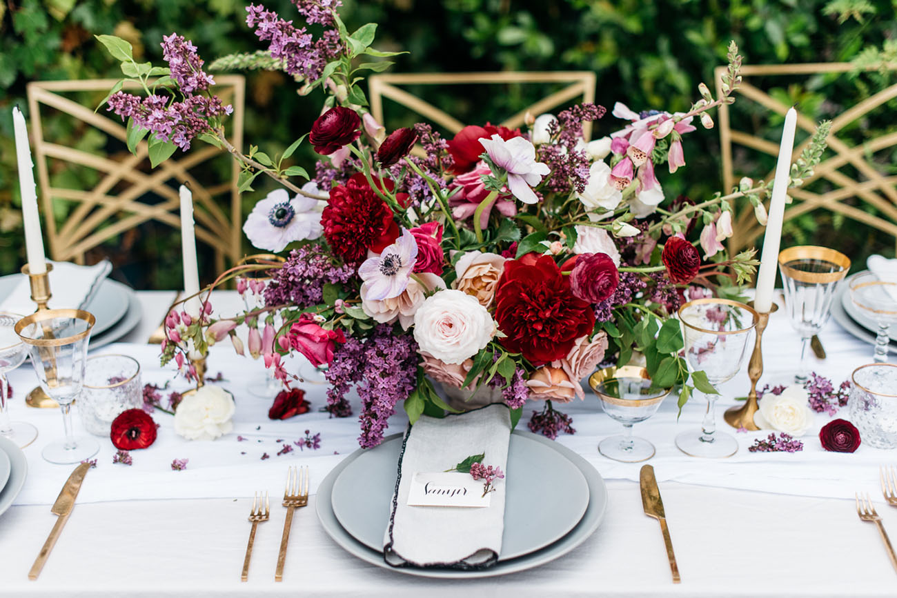 The wedding centerpiece was done in red, white and dusty pink, it was bold and contrasting