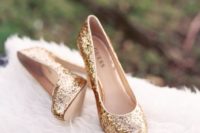 07 gold glitter wedding shoes for the bride
