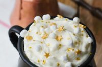 29 butterbeer hot chocolate is a magical idea for your themed wedding