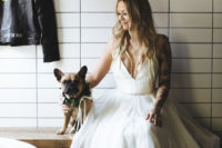 01 This stunning bride got married at home, the wedding was inspired by rock ‘n roll and backyard intimacy