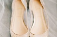 02 champagne-colored sheer flats with gold sparkles for comfort and a glam feel