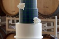 26 an elegant blue and green plaid wedding cake with a white layer for a contrast