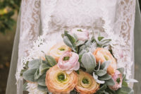 gorgeous lace wedding dress