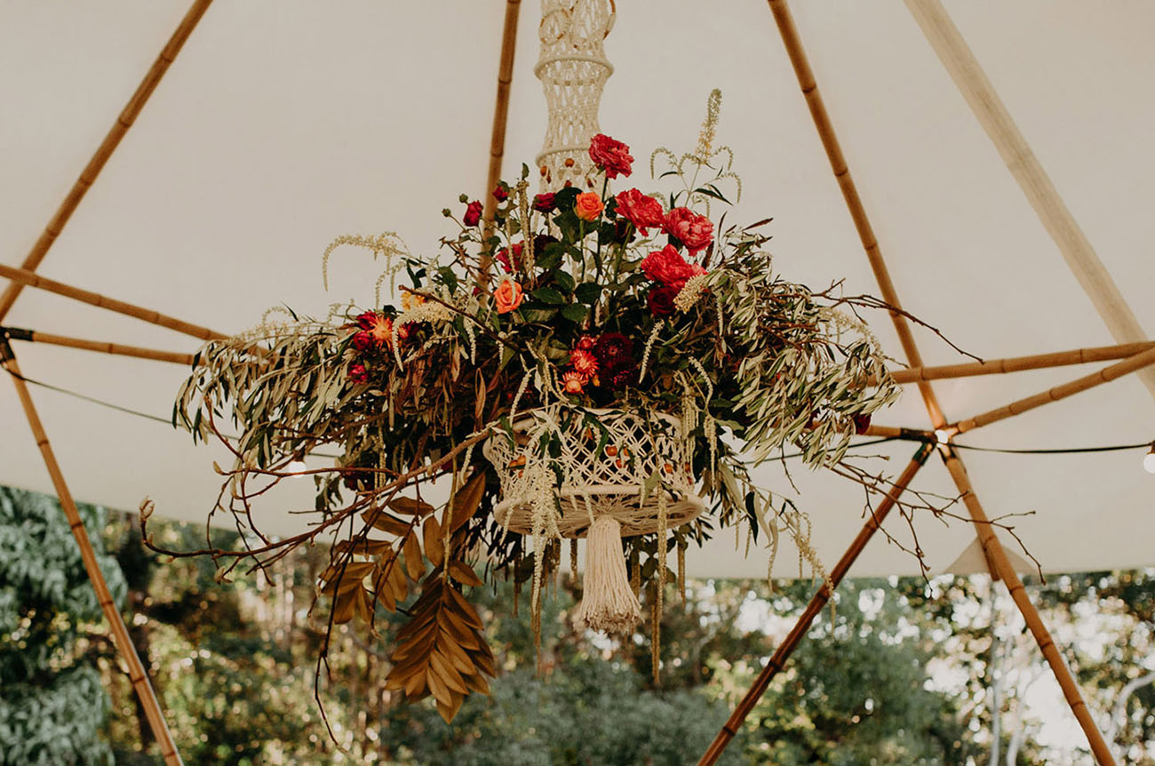 Macrame and bold blooms seem to be a perfect decoration for the shoot