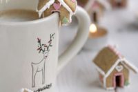 11 bite-sized gingerbread houses are amazing for each cup of hot chocolate or cocoa