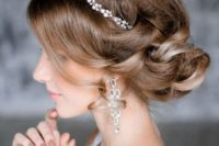 15 a sparkling silver bead headpiece and matching earrings to add a shiny touch to your bridal look