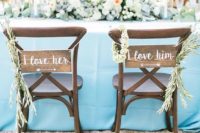 16 reclaimed wood signs and fresh greenery posiesare perfect for rustic weddings, and you can write what you like on them