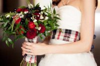 06 a plaid bouquet wrap that matches the bridal sash is a great idea for a Scottish wedding