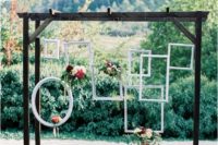 simple arch that is perfect for winter weddings