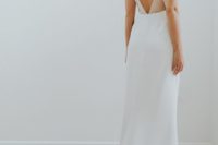 minimalist bride’s dress