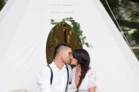 01 This beautiful wedding shoot will be a source of inspiration for free-spirited couples that love boho