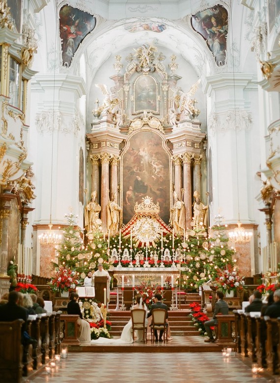 The ceremony was magical and took place at St. Peter´s Abbey, one of Salzburg’s most beautiful churches