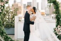 rooftop wedding arch