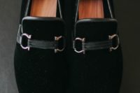 27 black velvet groom shoes with pretty detailing