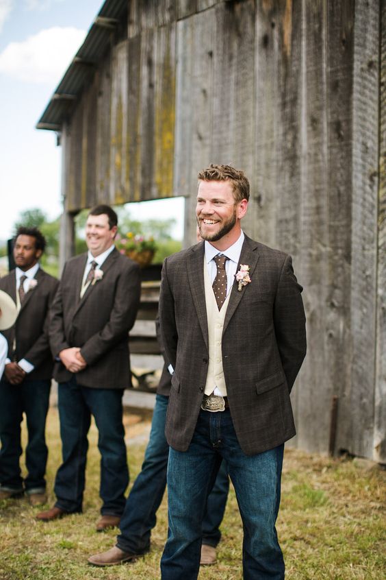 jeans, a white shirt, a creamy waistcoat, a dark brown checked jacket and a polka dot brown tie for a cowboy-style look