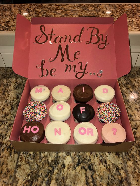 sprinkled cupcakes for the maid of honor proposal