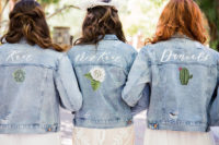 09 The bridesmaids were wearing distressed denim jackets with desert plants