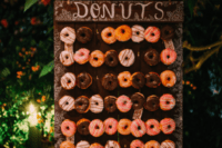 11 Donut walls are a hot trend, and the couple opted for one