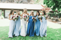 06 The bridesmaids opted for various shades of blue