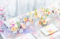 17 a watercolor wedding tablecloth, bold blooms and napkins for a cool look