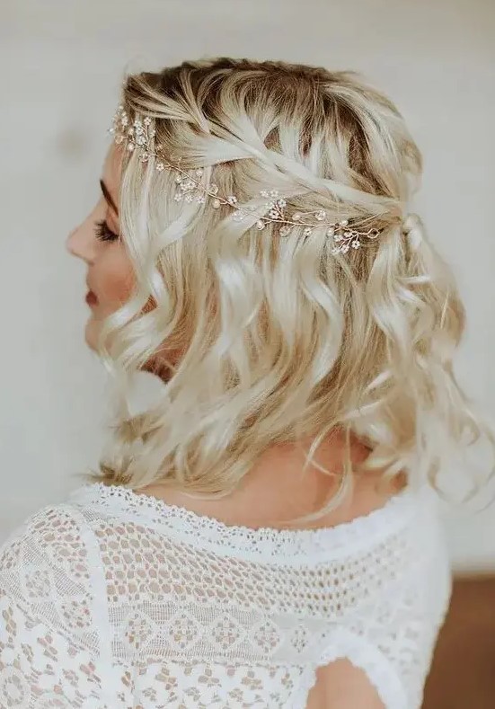 40 Trendy Wedding Hairstyles for Short Hair Every Bride Wants in 2024 | Short  wedding hair, Short hair bride, Trendy wedding hairstyles