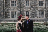 01 This refined and elegant wedding took place in a castle and was inspired by gothic style and glam