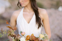 03 Her hat was matching the bridal bouquet with leaves and blooms of earthy colors inspried by late summer and fall