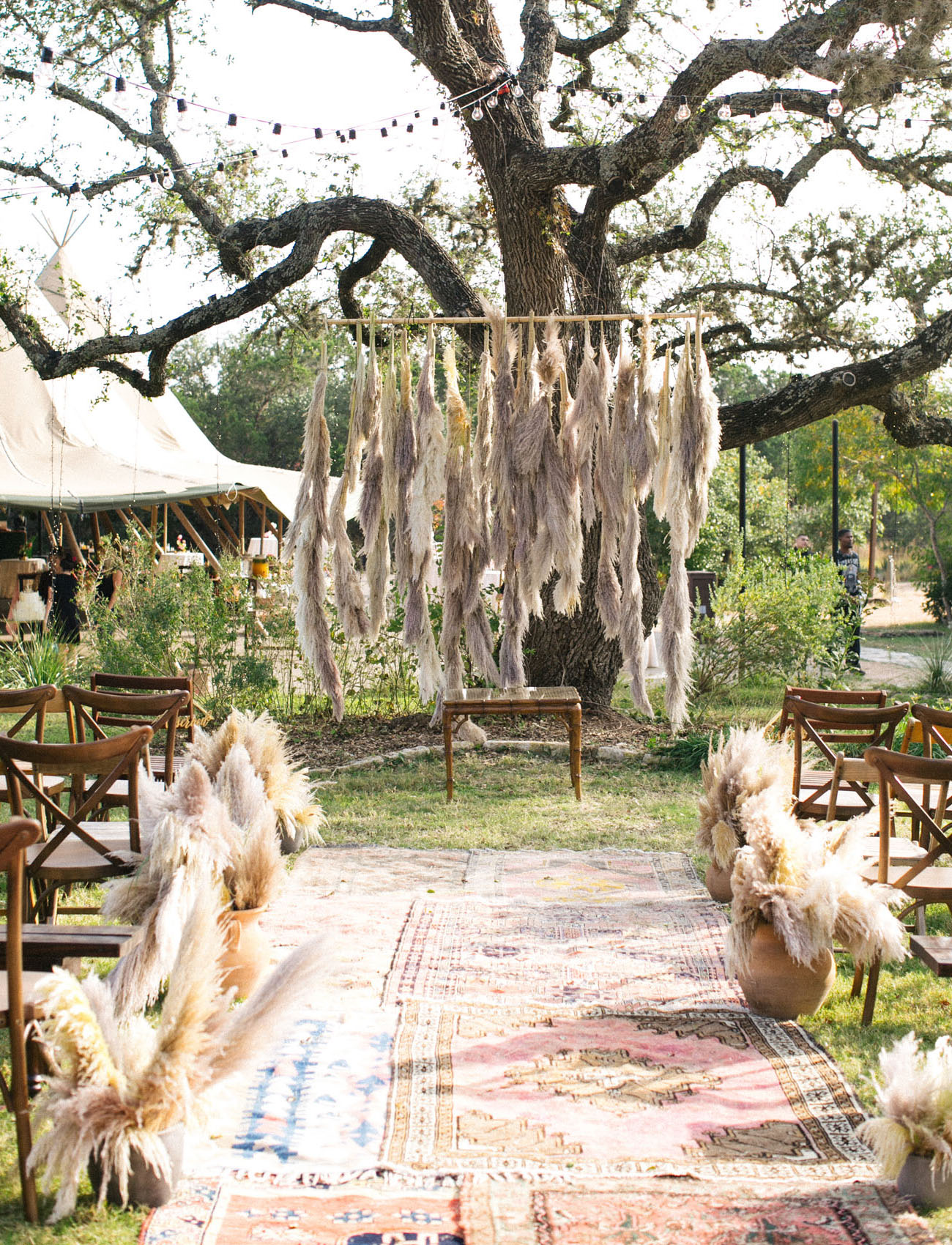 Thanks to the pampas grass, the ceremony space got a desert feel, though it was located in the garden