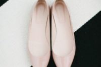 24 blush flats are a chic touch to the look and will add a touch of subtle color