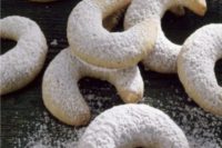 25 crescent moon wedding cookies can be served together with your wedding cake