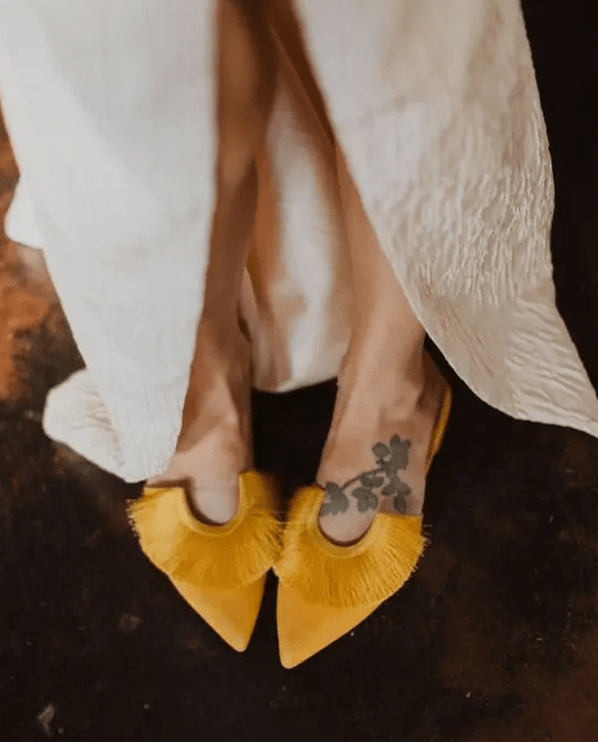 a gorgeous yellow flats for a wedding