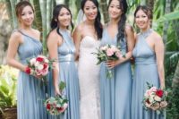 bridesmaids dressed in blue dresses