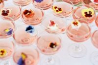 23 serve drinks with edible flowers or flower petals to give them a cute glam look and a garden feel