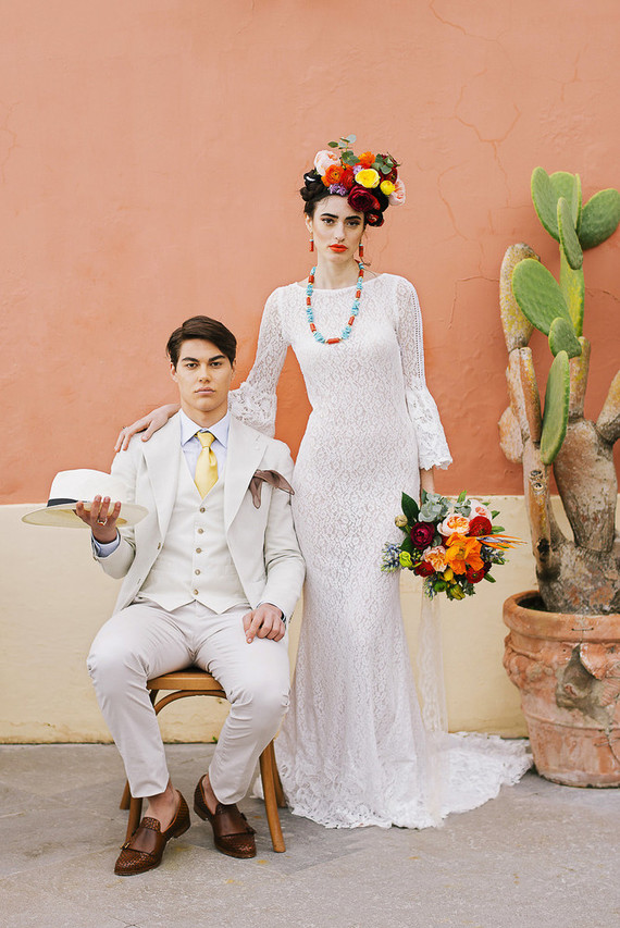 This wedding shoot was inspired by Frida Kahlo and took place on the Amalfi Coast